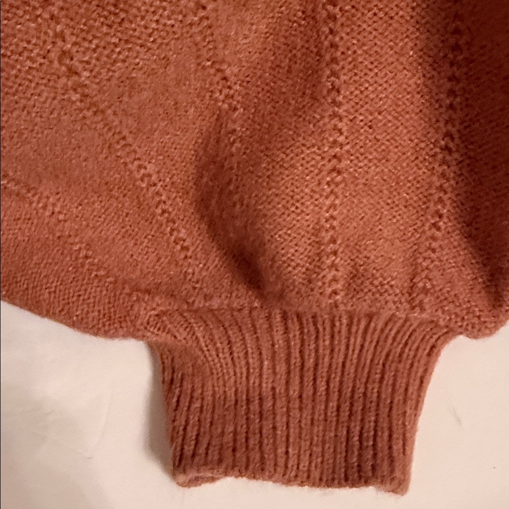 &merci Women's Brown and Tan Crew Neck Sweater Dolman Batwing Sleeves - Picture 9 of 9